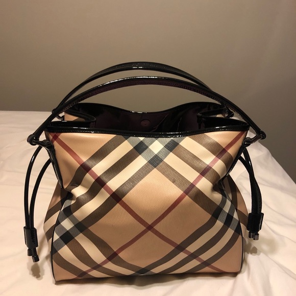 Burberry handbag - Picture 1 of 10